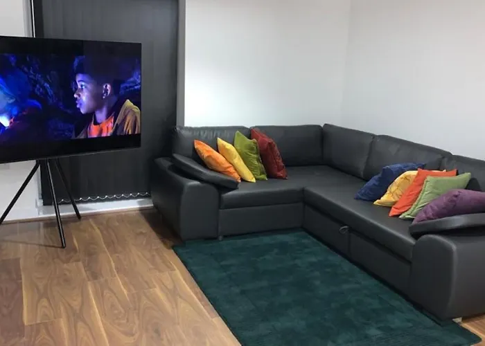Brand New One Bed Luxury Flat No Parties No Events