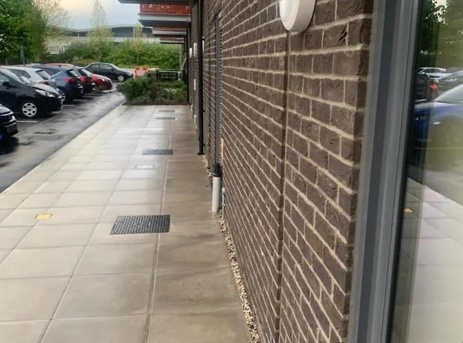 Brand New One Bed Luxury Flat No Parties No Events