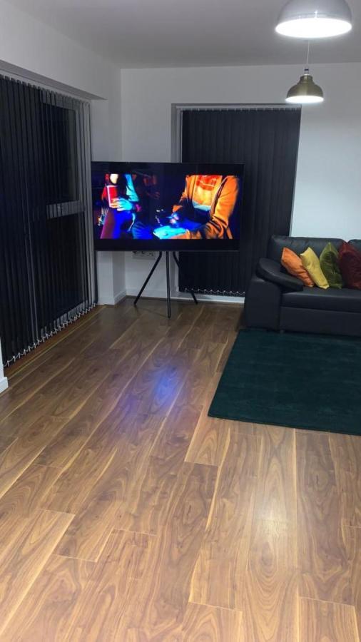 Brand New One Bed Luxury Flat No Parties No Events West Thurrock
