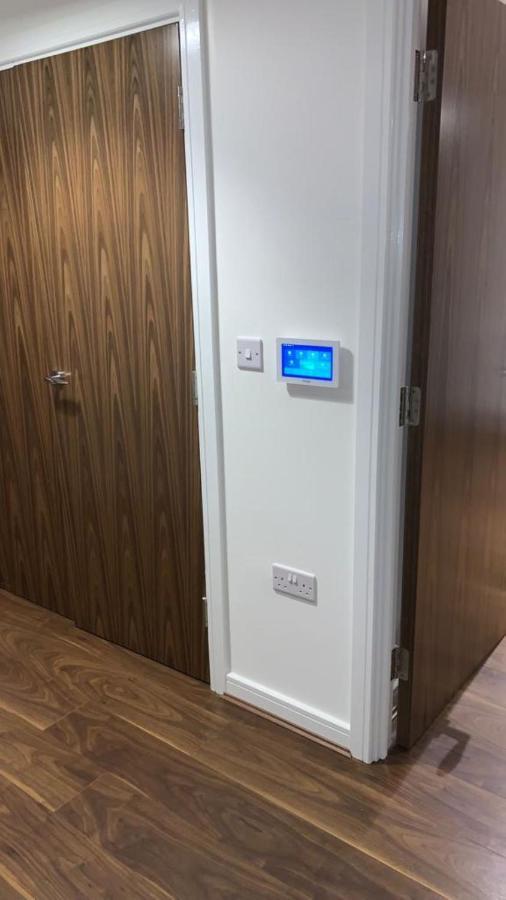 Brand New One Bed Luxury Flat No Parties No Events * West Thurrock